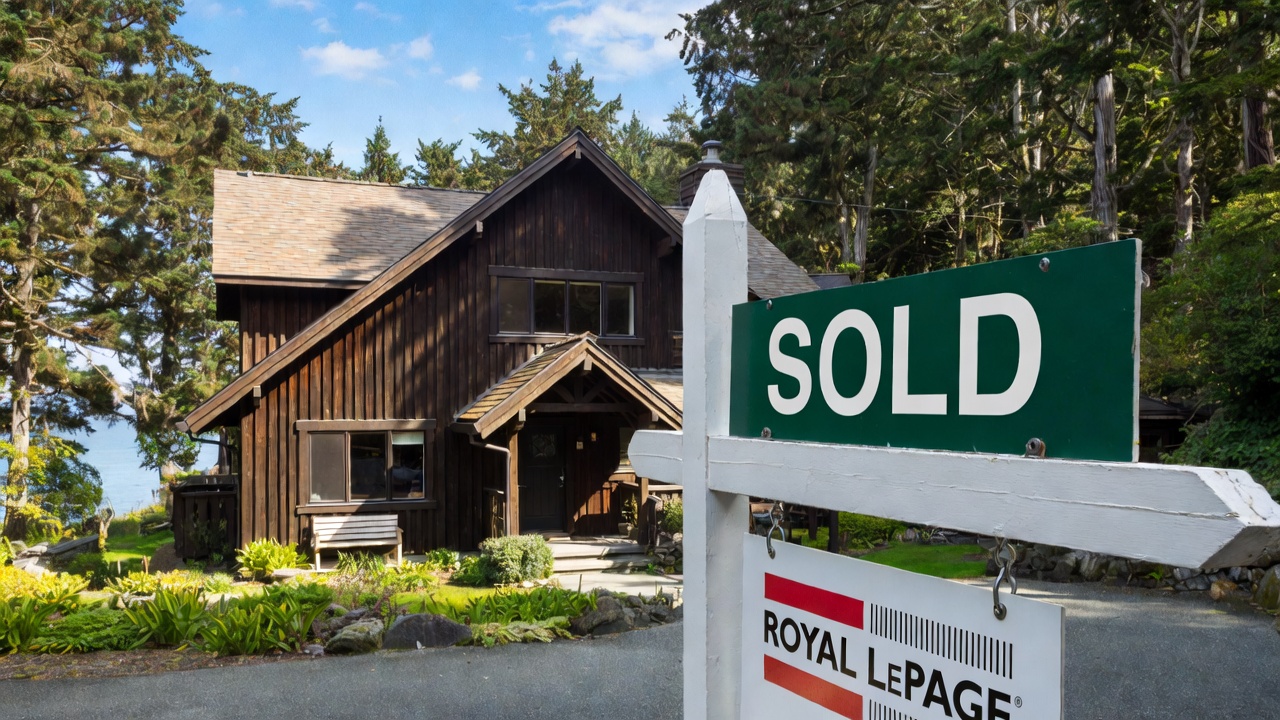 Real estate agent at luxury property